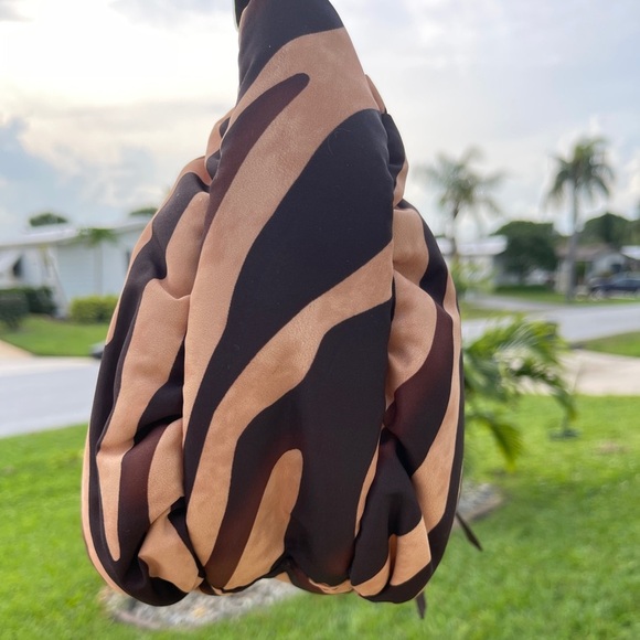 VINCE CAMUTO Washable Nylon Crossbody Harlo In Brown Zebra - Picture 9 of 12